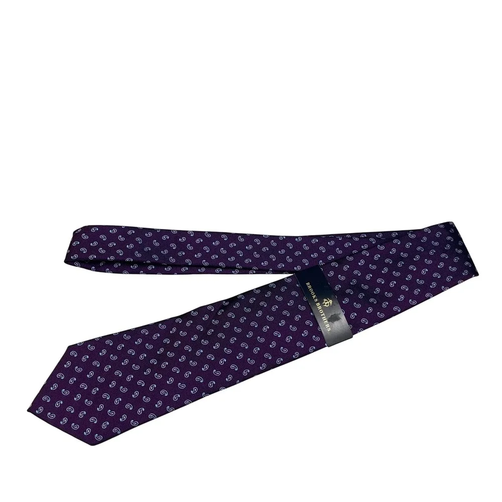 New‎ Brooks Brothers Mini Paisley Silk Blend Tie